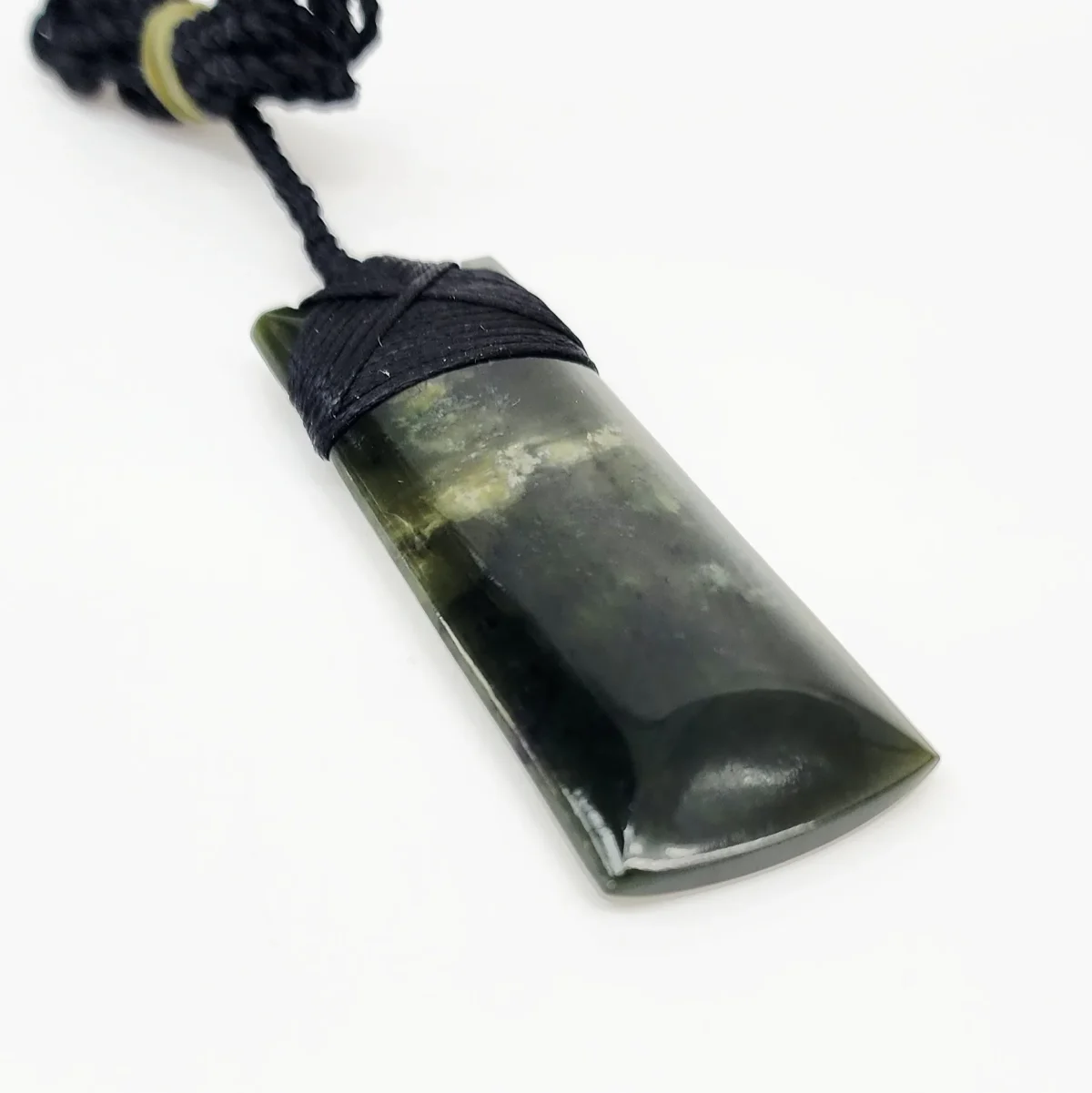 New Zealand Pounamu Classic Bounded Toki Necklace - FP401
