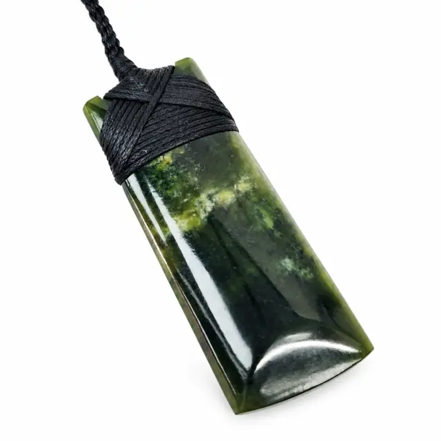 New Zealand Pounamu Classic Bounded Toki Necklace - FP401