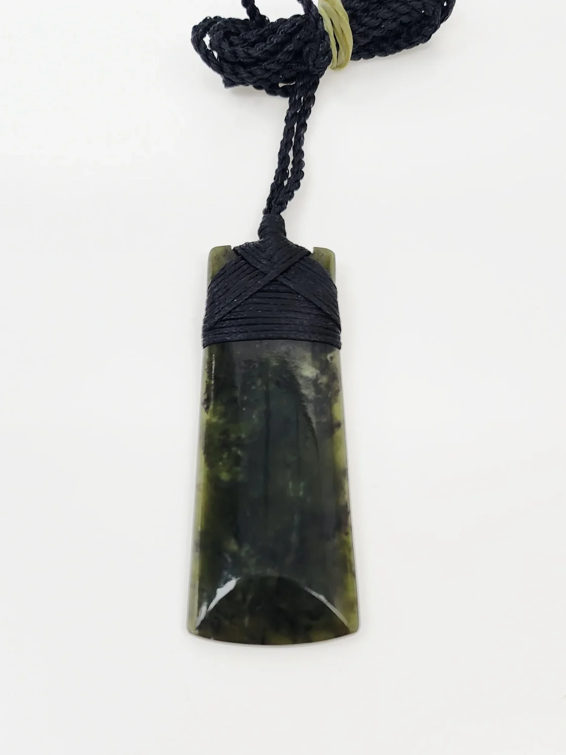 New Zealand Pounamu Classic Bounded Toki Necklace - FP403