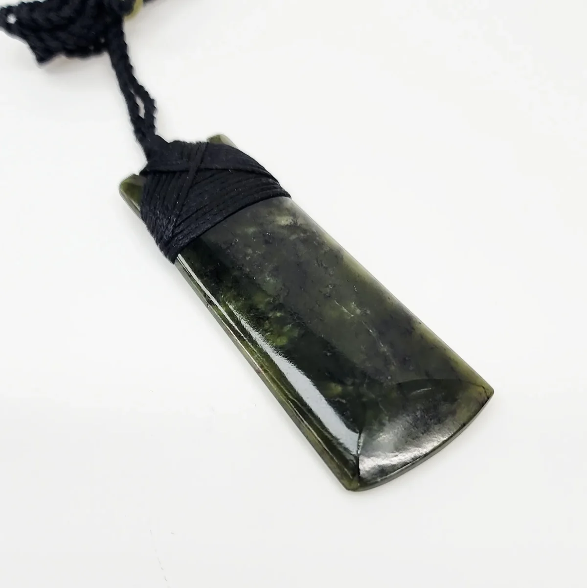 New Zealand Pounamu Classic Bounded Toki Necklace - FP403