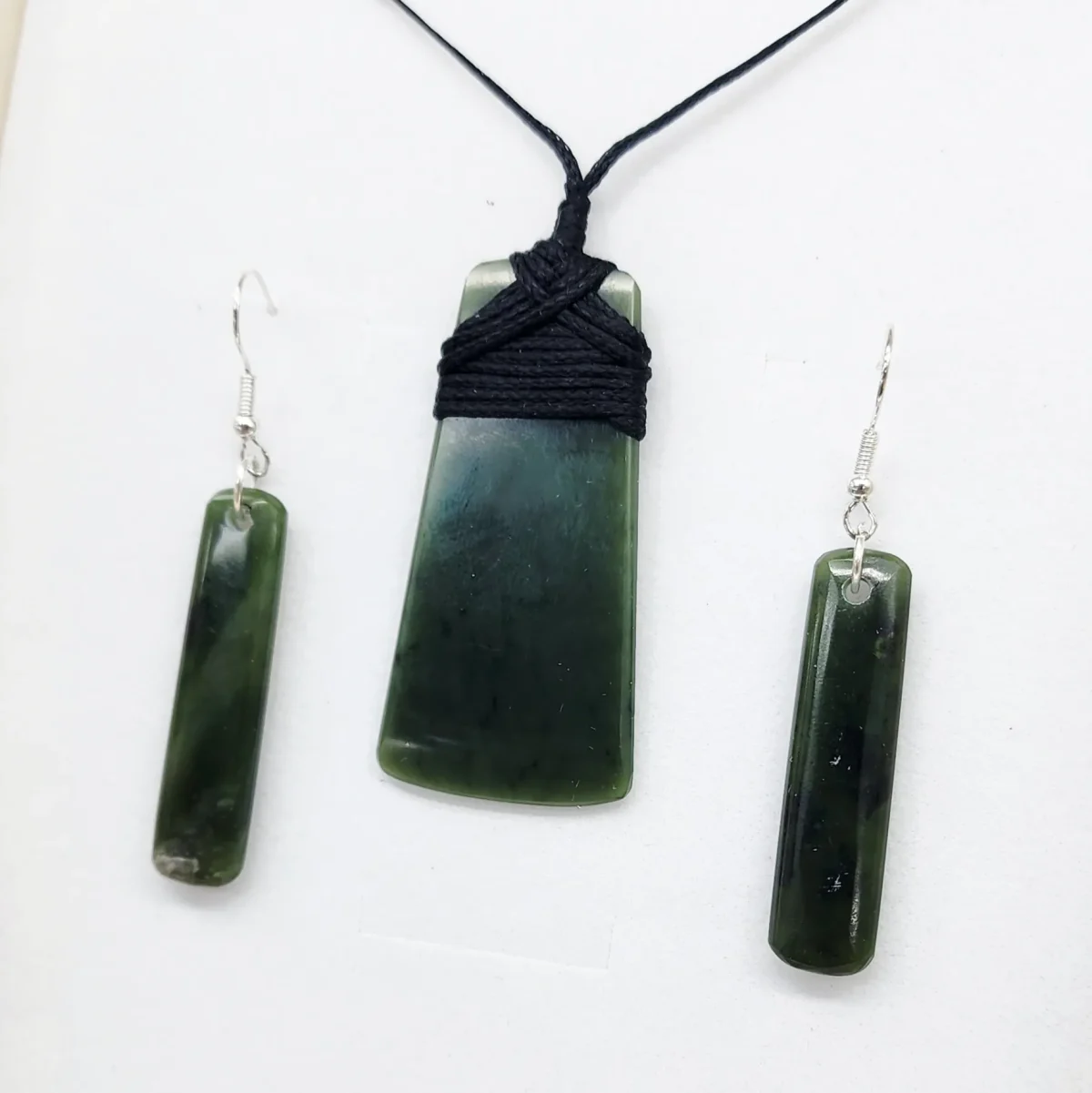 New Zealand Pounamu Toki Pendant & Earring Set - GSS003