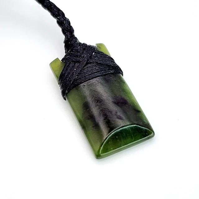 New Zealand Small Pepe Toki Greenstone Necklace