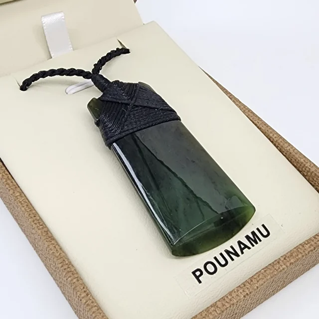 New Zealand Te Wahi Pounamu Classic Bounded Toki Necklace - CR-TK1