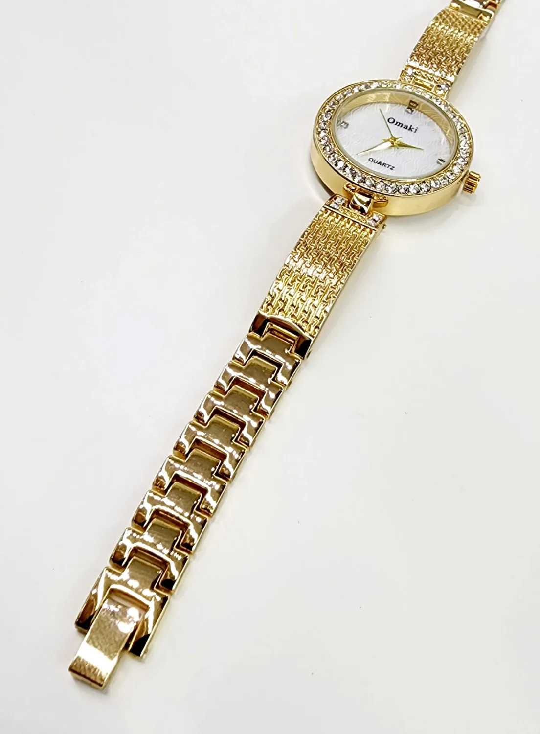 OMAKI Womens Gold Tone Dress Watch with White Dial Face