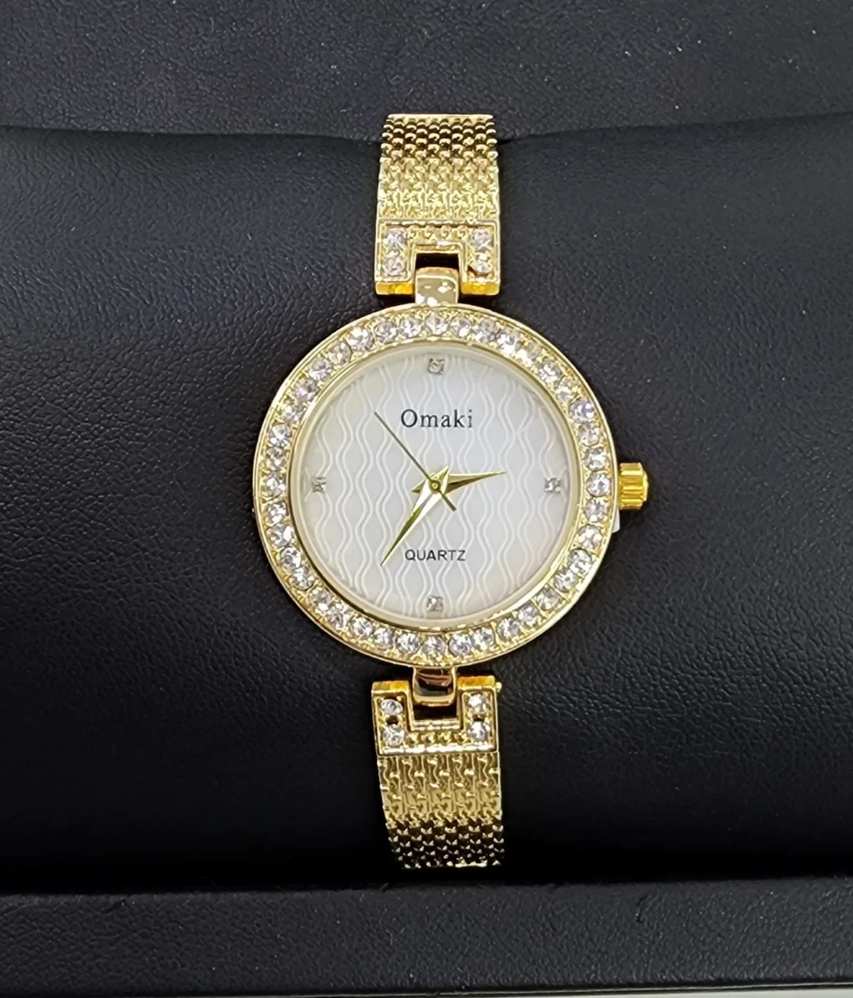 OMAKI Womens Gold Tone Dress Watch with White Dial Face