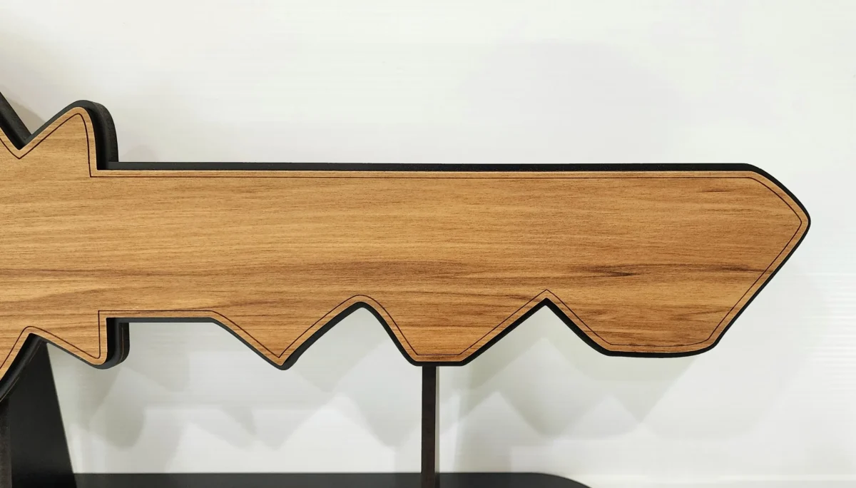 Plain Rimu 50th Paua Inlay Key and Black Removable Stand