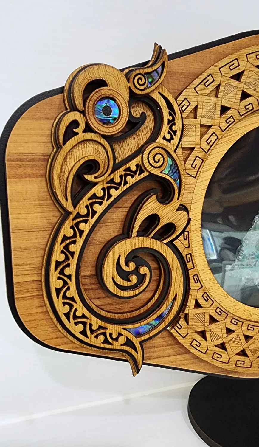Polynesian Theme 21st Key with Mania and Black Removable Stand