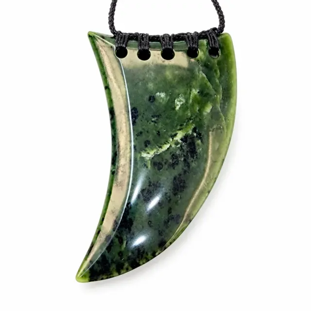 Pounamu Classic Large Tooth Pendant