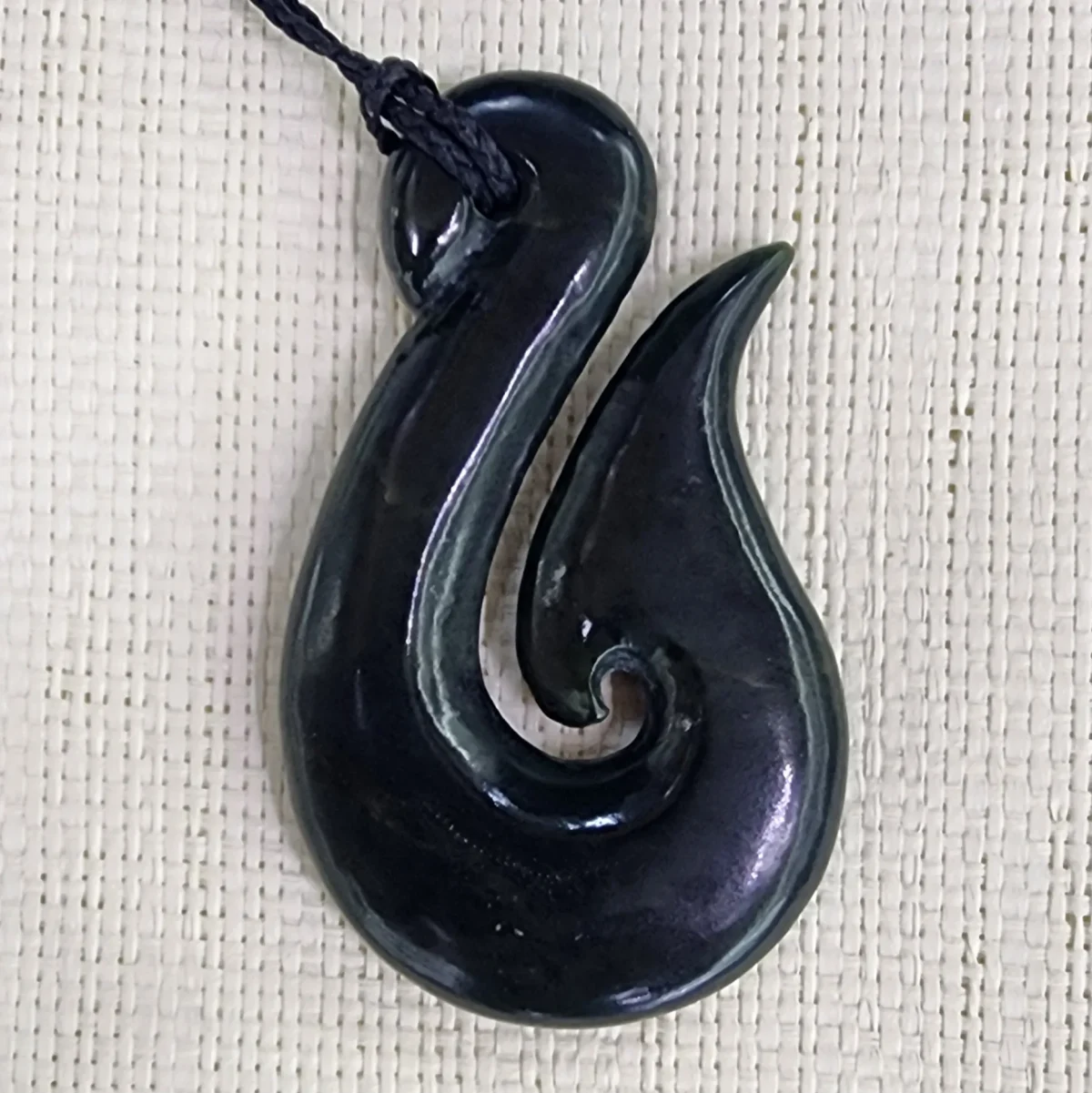 Pounamu Hook Necklace - GC090