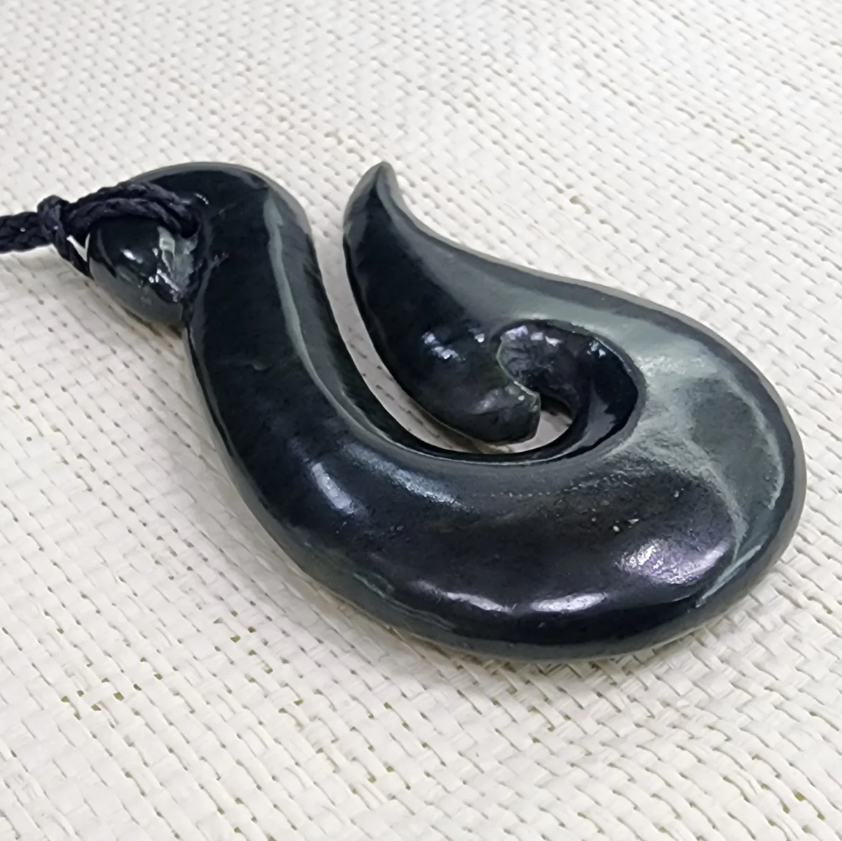 Pounamu Hook Necklace - GC090