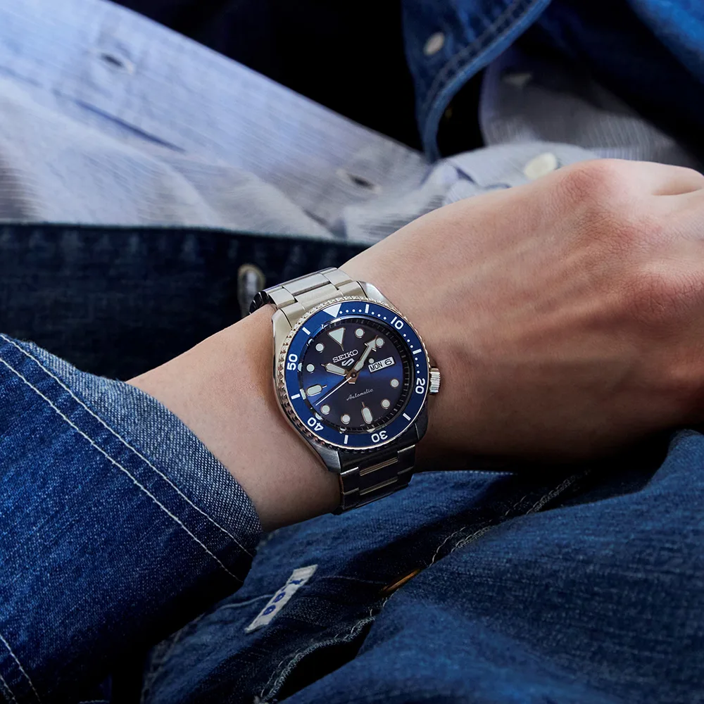 Seiko 5 Sports 100, Automatic Men's Watch Bluei Bezel Blue Dial - SRPD51K1