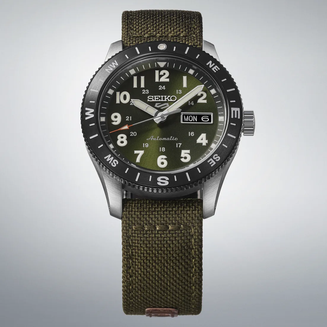 Seiko 5 Sports Field HDB008K1 Automatic Men's Green Dial Compass Bezel Watch