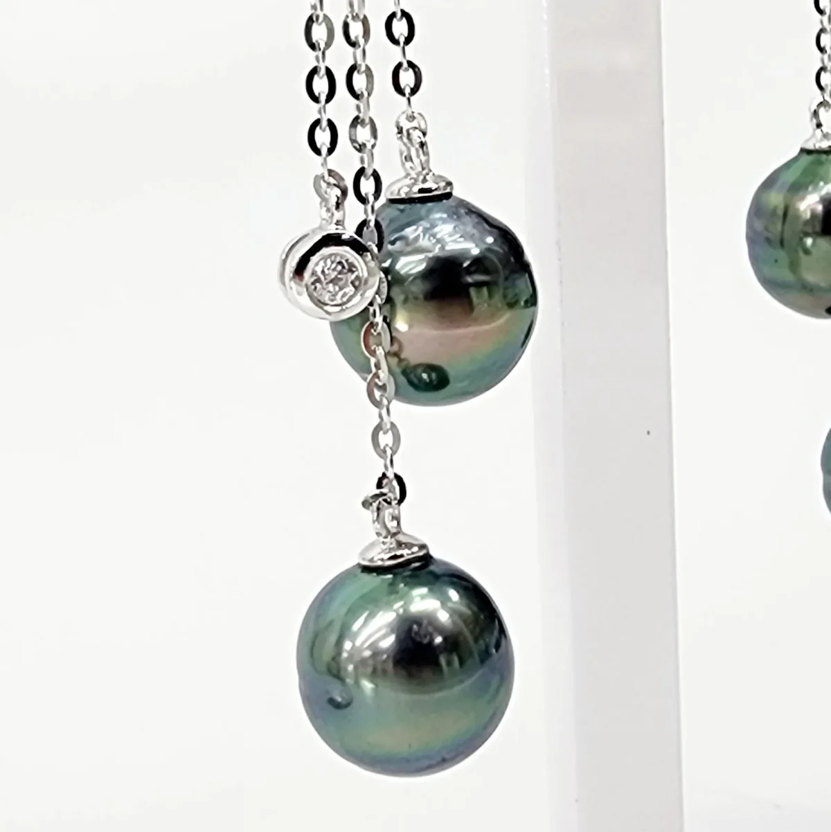 Sterling Silver 8.5mm Round Tahitian Black Pearl Earrings - EA0546