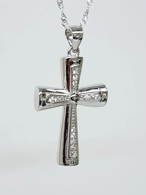 Sterling Silver Cross Pendant with CZ Setting - P00998