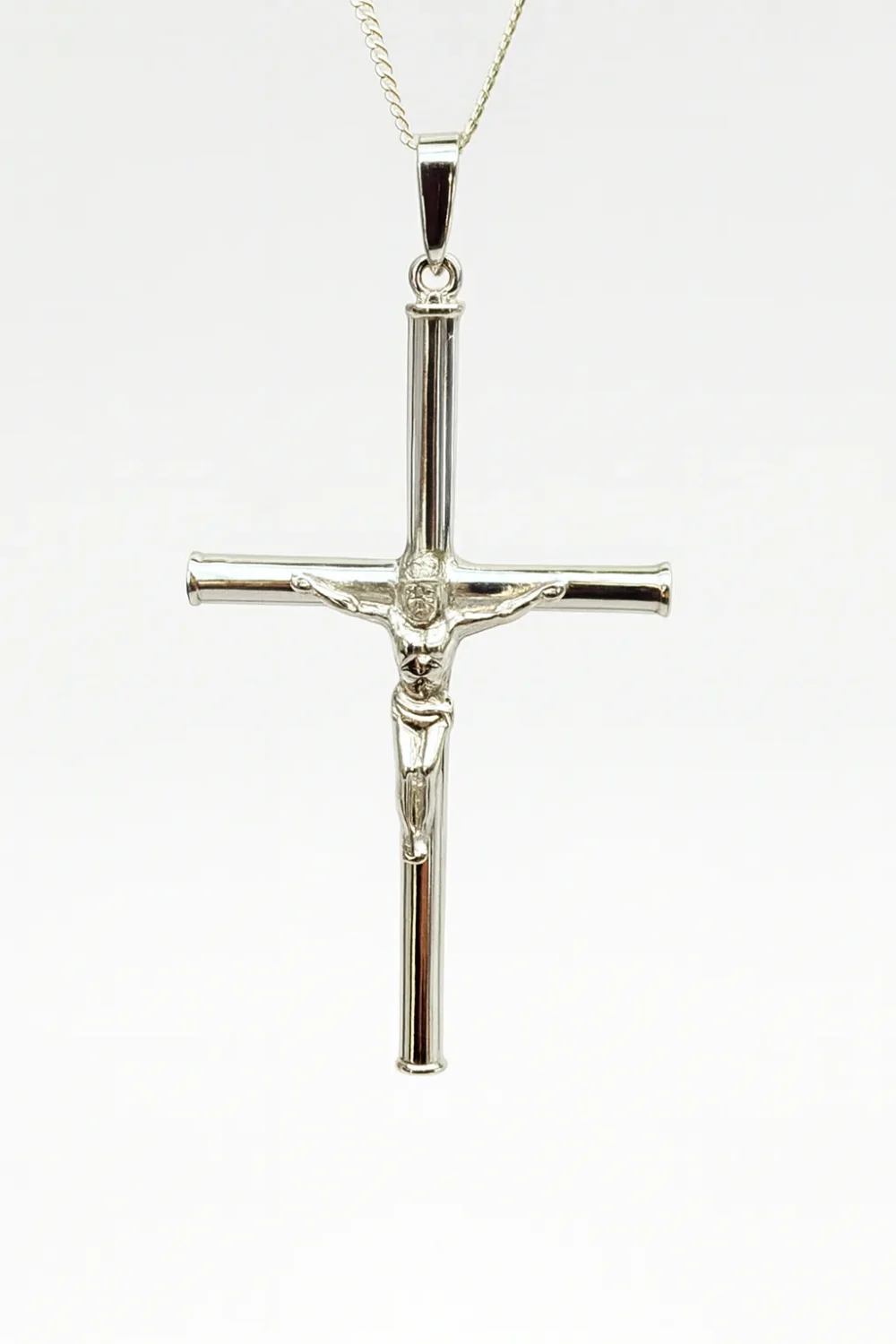 Sterling Silver Crucifix Cross Pendant with Chain - D9030