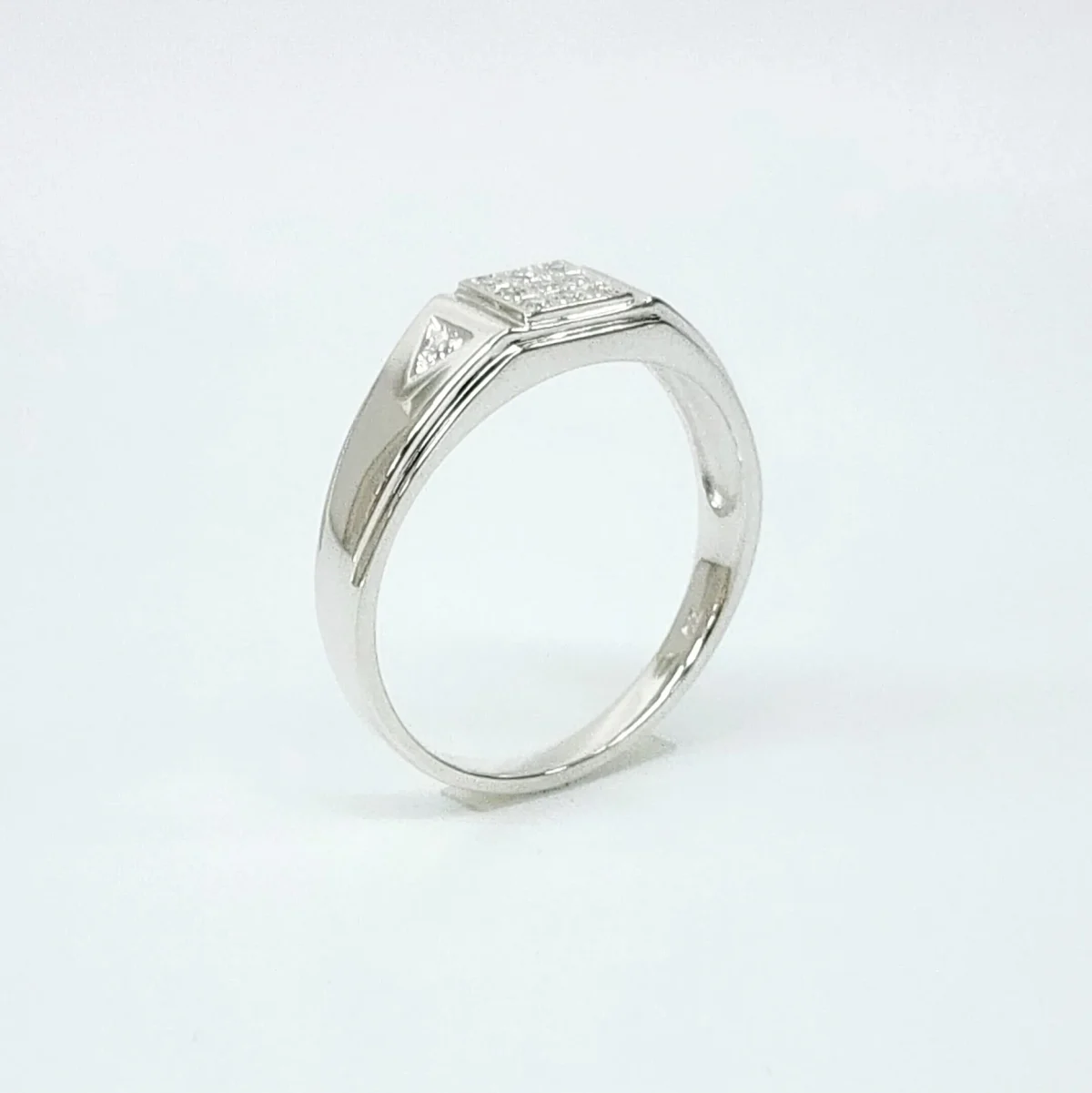 Sterling Silver Gents Wedding / Dress Ring with Cubic Zirconia Setting