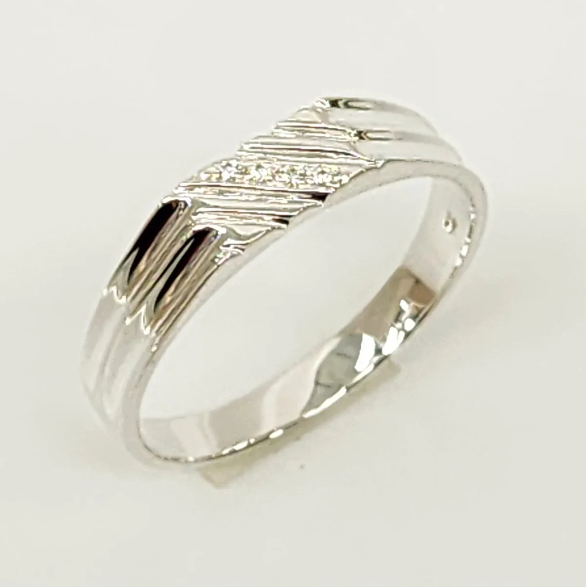 Sterling Silver Gents Wedding / Dress Ring with Cubic Zirconia Setting