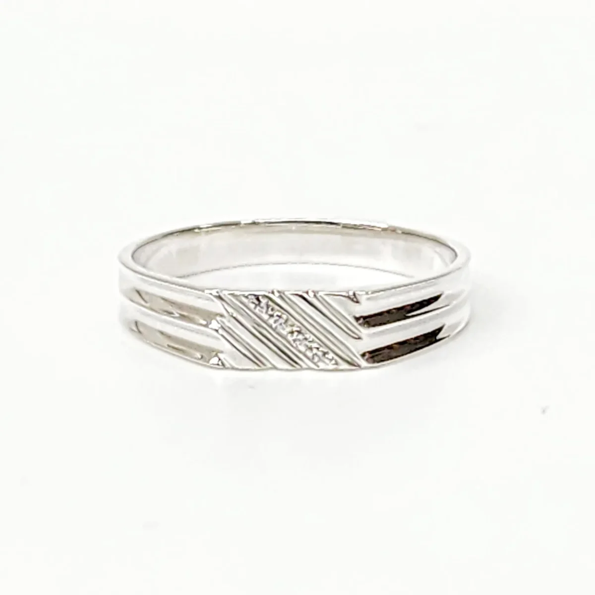 Sterling Silver Gents Wedding / Dress Ring with Cubic Zirconia Setting