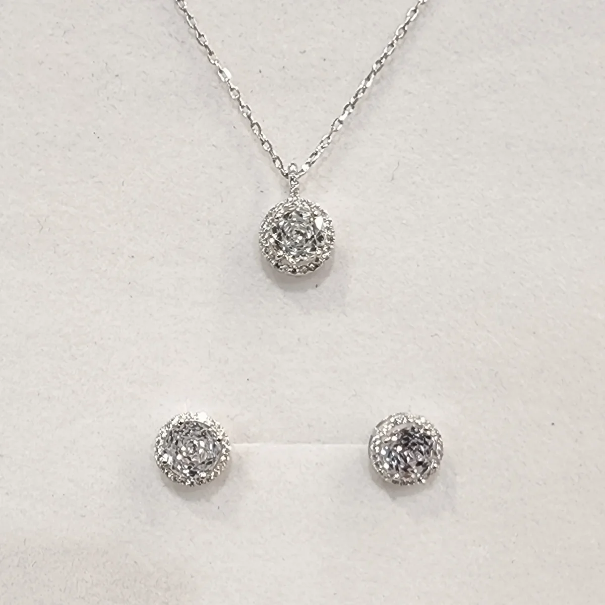 Sterling Silver Halo Setting Pendant & Stud Earrings Set with Cubic Zirconia Setting - SSPESET04