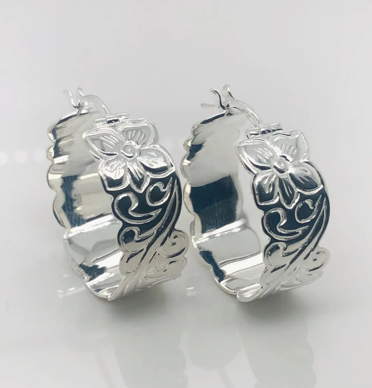 Sterling Silver Hawaiian Design Hoop Earrings 10mm Wide x 22mm