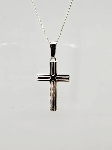 Sterling Silver High Polished Cross Pendant with Complimentary Chain - S105296P/6