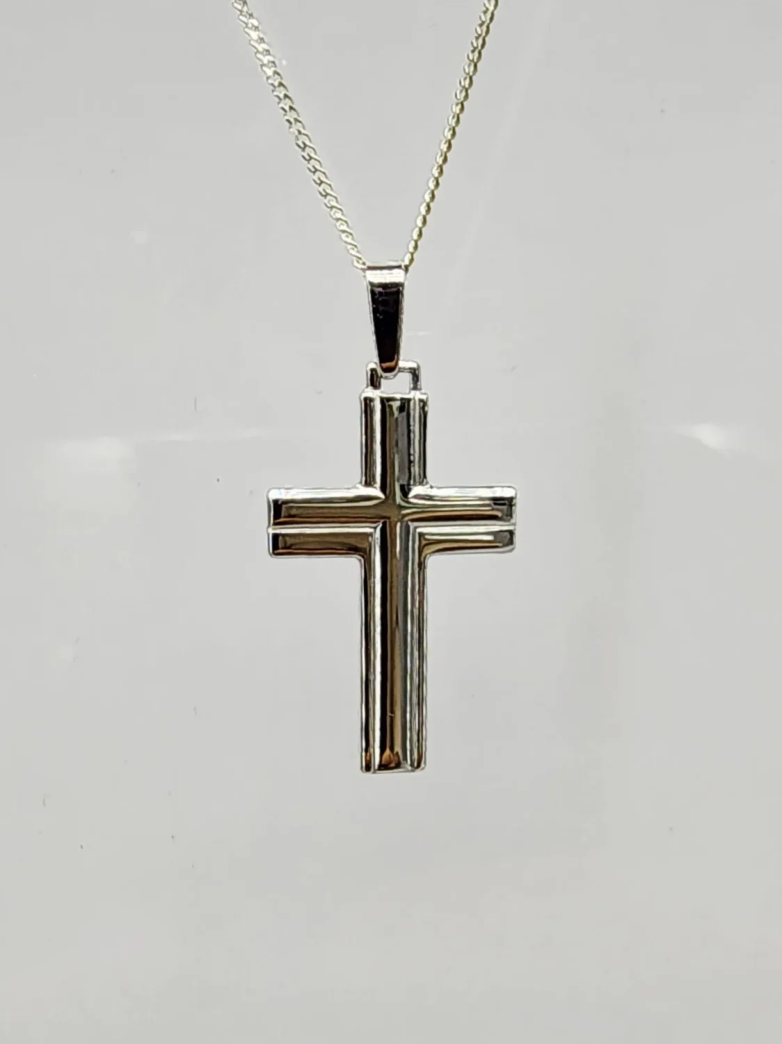 Sterling Silver High Polished Cross Pendant with Complimentary Chain - S105314P/6