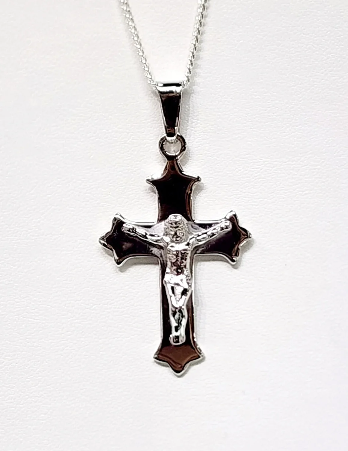 Sterling Silver Large Crucifix Pendant with CD50 Silver Chain