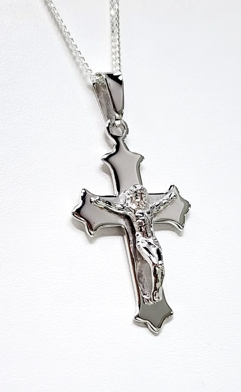 Sterling Silver Large Crucifix Pendant with CD50 Silver Chain