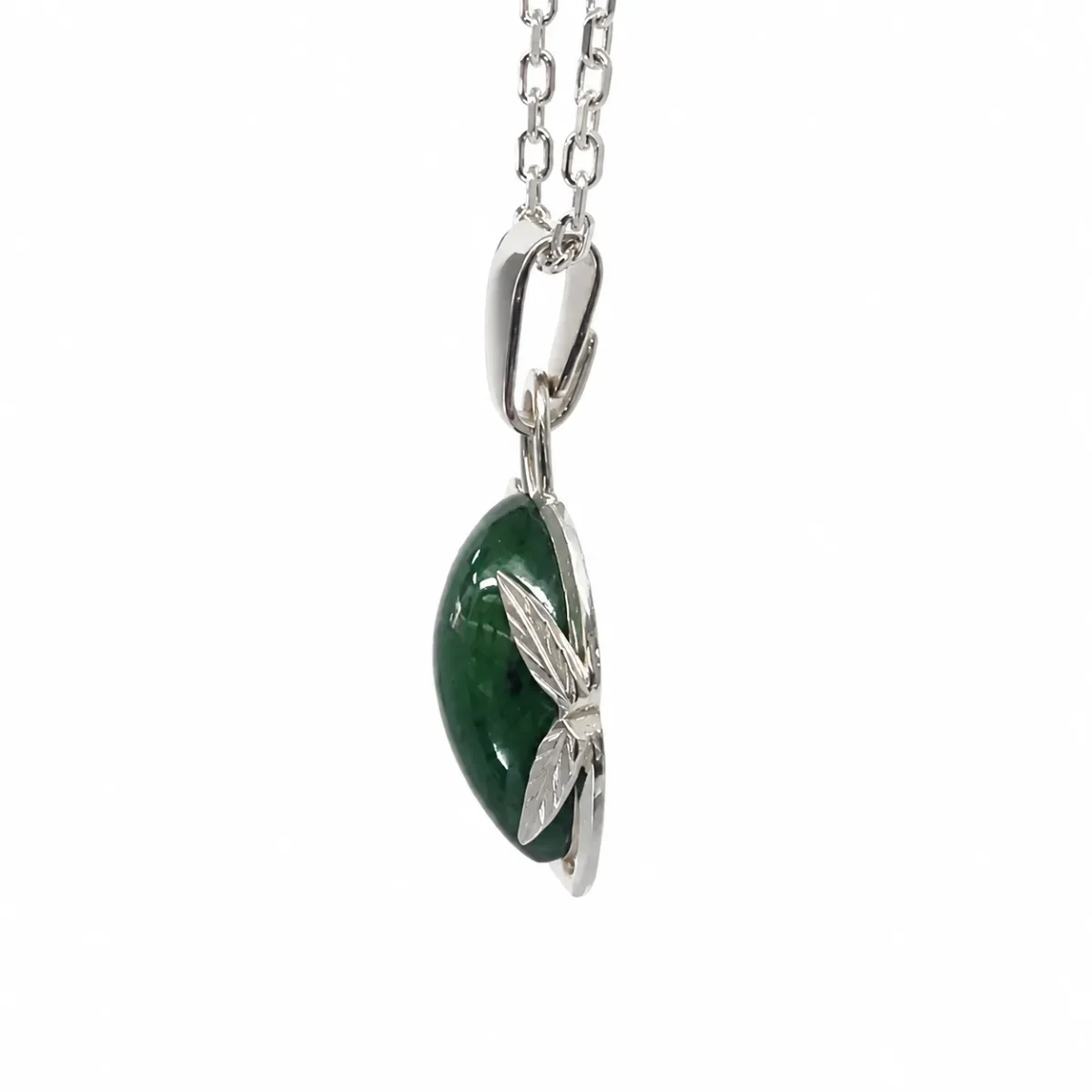 Sterling Silver New Zealand Greenstone Oval Pendant Necklace – Genuine NZ Pounamu with Leaf Detail Design - CHNSSC3GS
