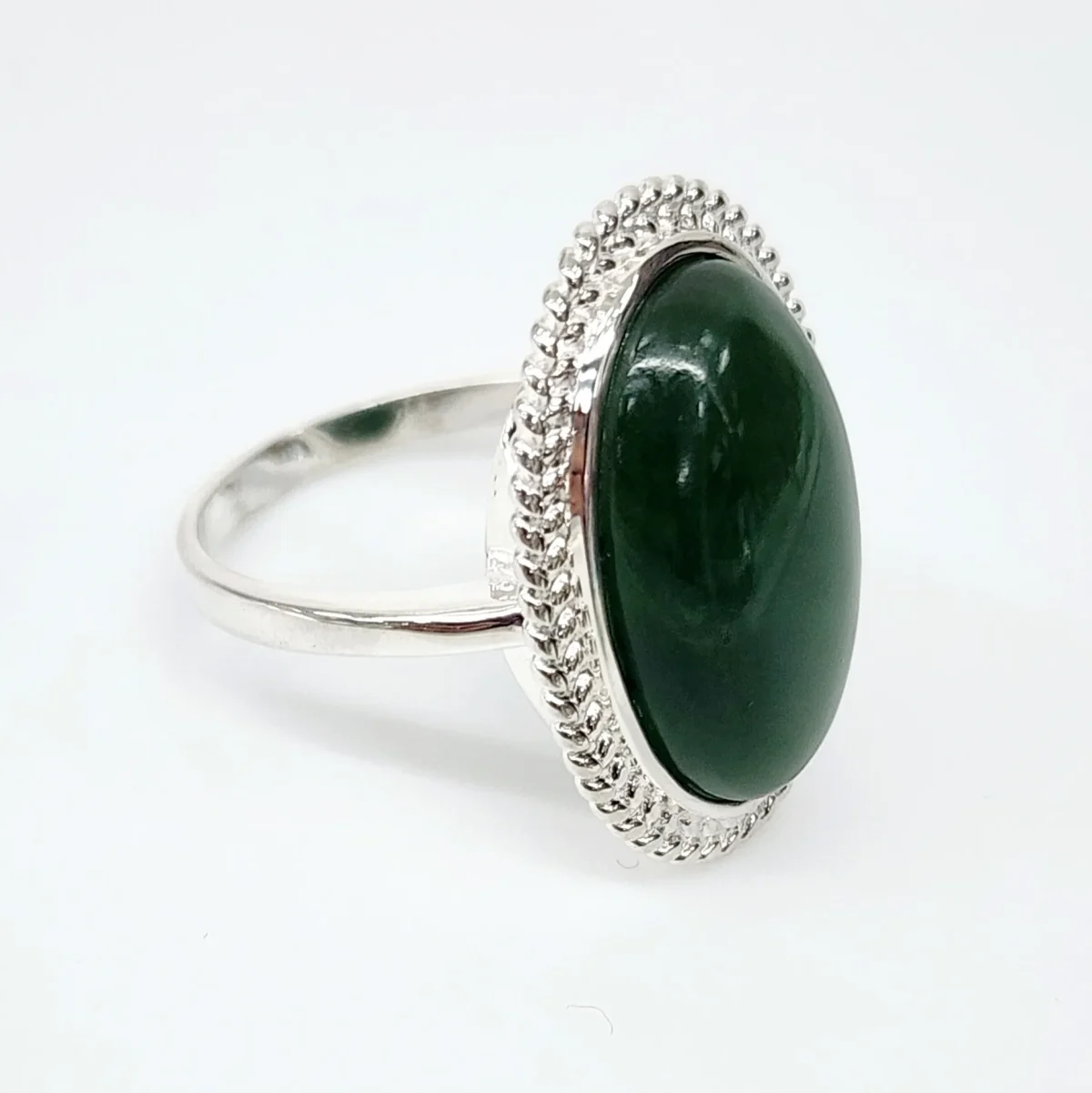 Sterling Silver NZ Greenstone Oval Rope Edge Ring - SSGSDOO