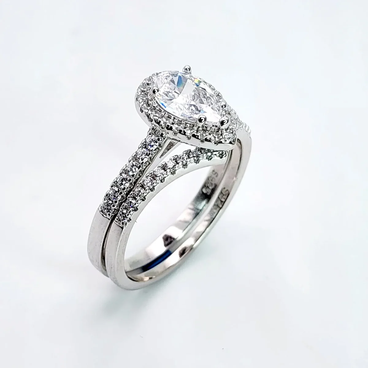 Sterling Silver Pear-Shaped Halo 2 Piece Cubic Zirconia Bridal Set