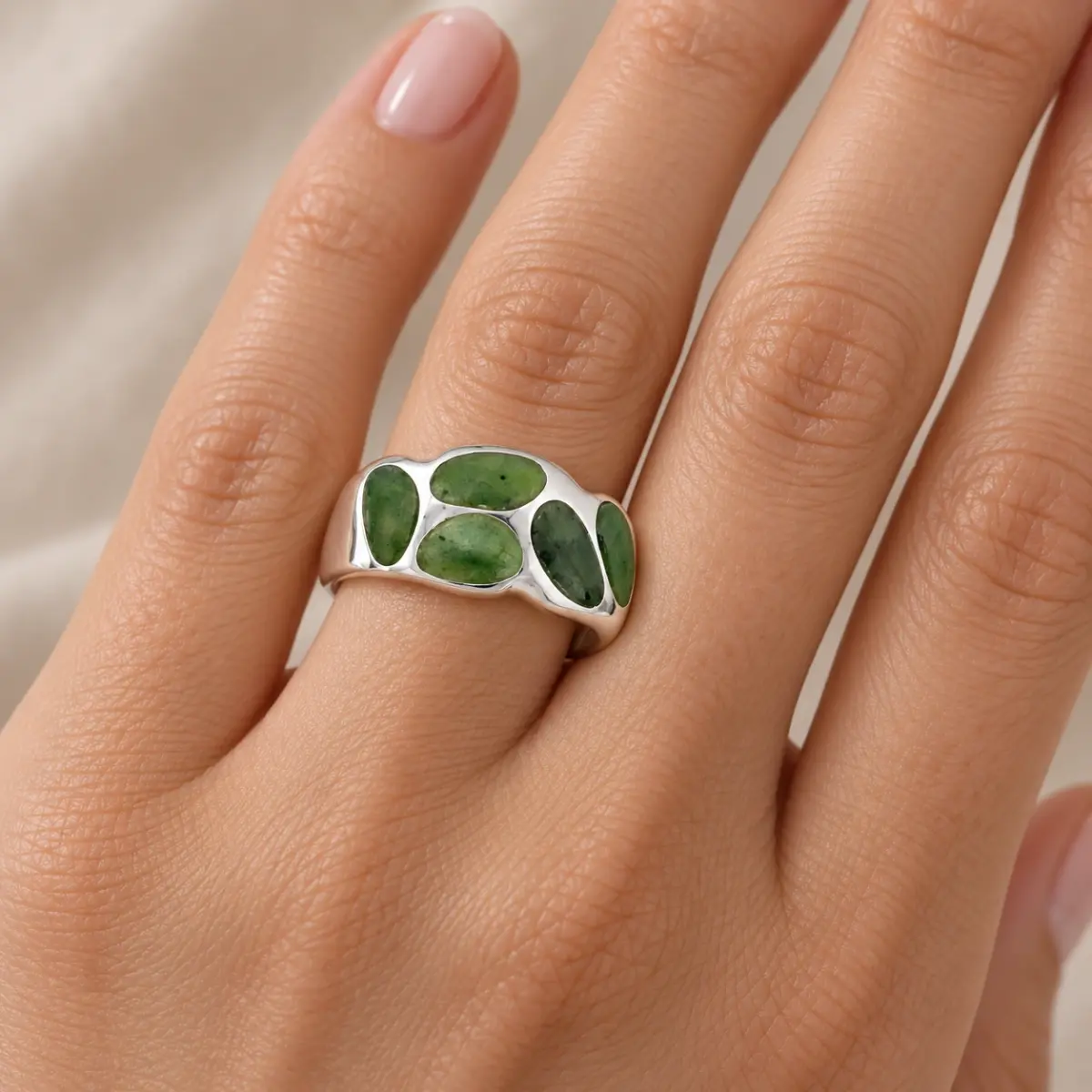 Sterling Silver Ring with 5 New Zealand Greenstone Inlays - SSDRB