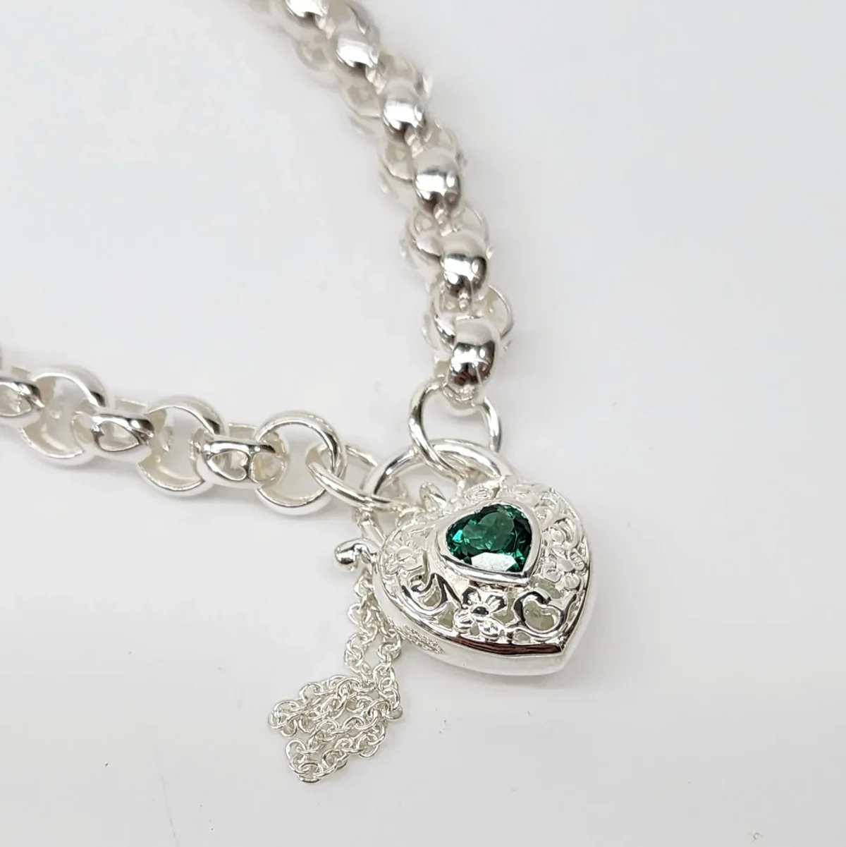 Sterling Silver Round Belcher with Heart Shape Green CZ Filigree Padlock Bracelet