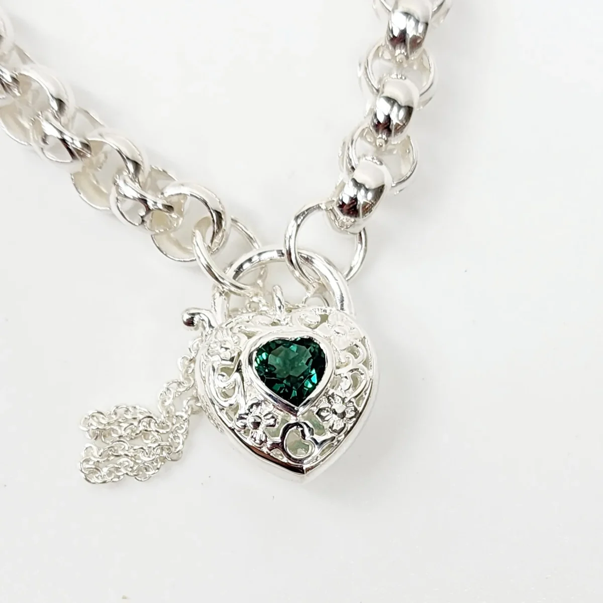 Sterling Silver Round Belcher with Heart Shape Green CZ Filigree Padlock Bracelet