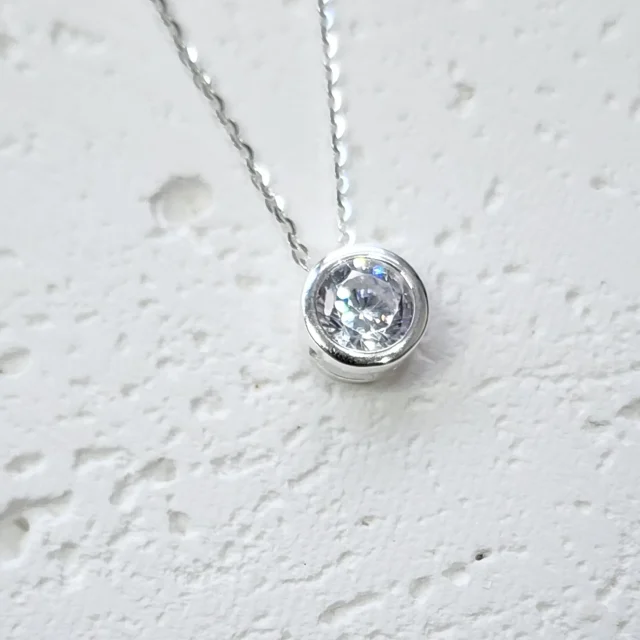 Sterling Silver Round Shape CZ Pendant with Sterling Silver Chain