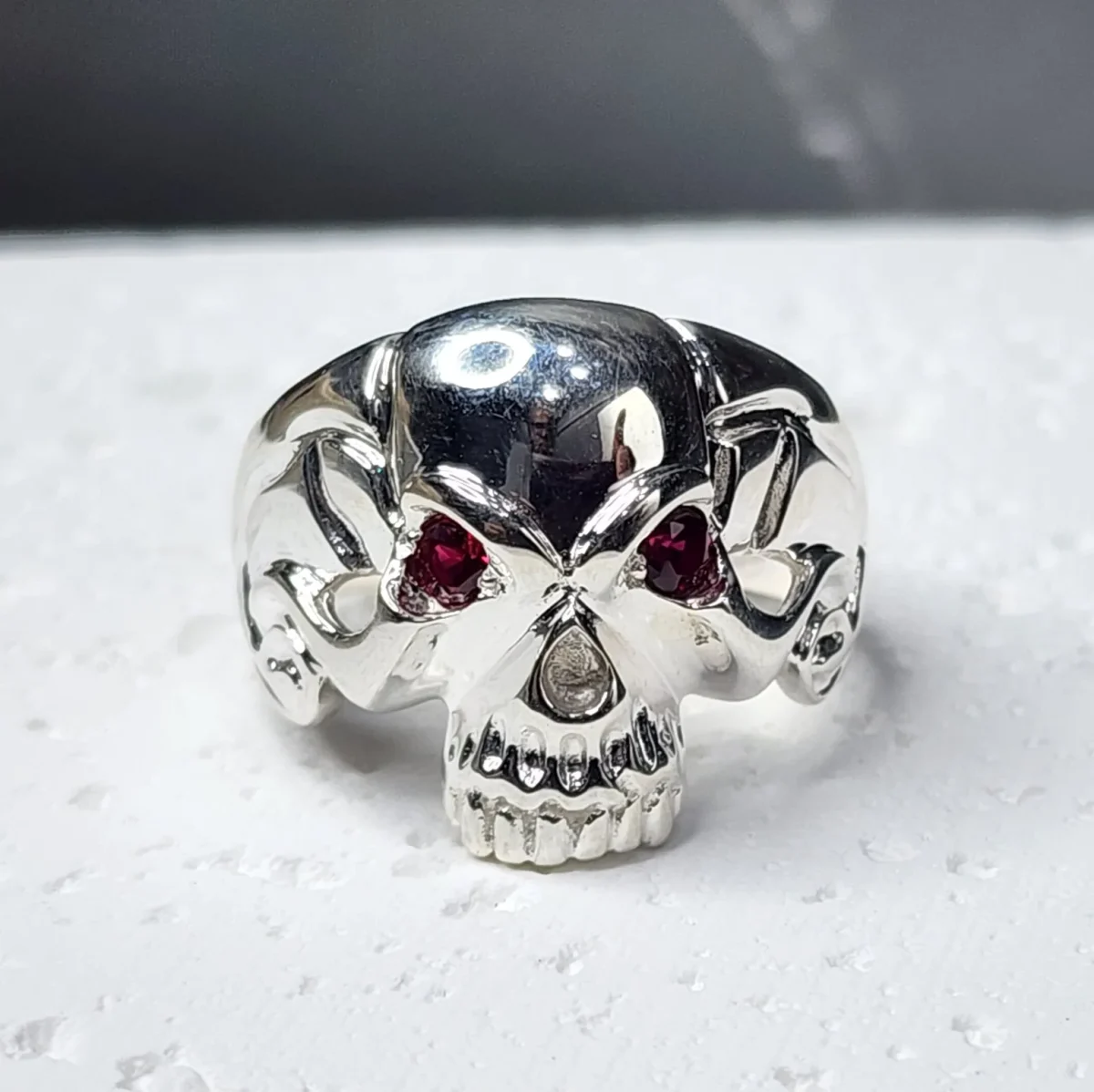 Sterling Silver Syn Ruby Eyes Skull Ring