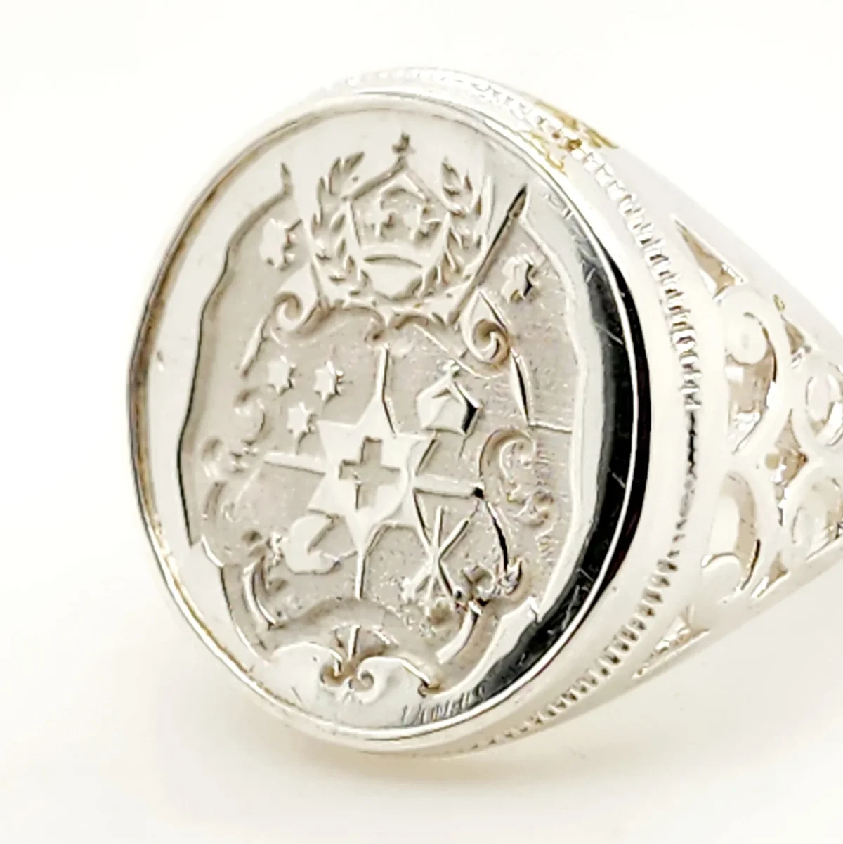 Sterling Silver Tongan Sila Coin Ring with Filigree Ring Mount