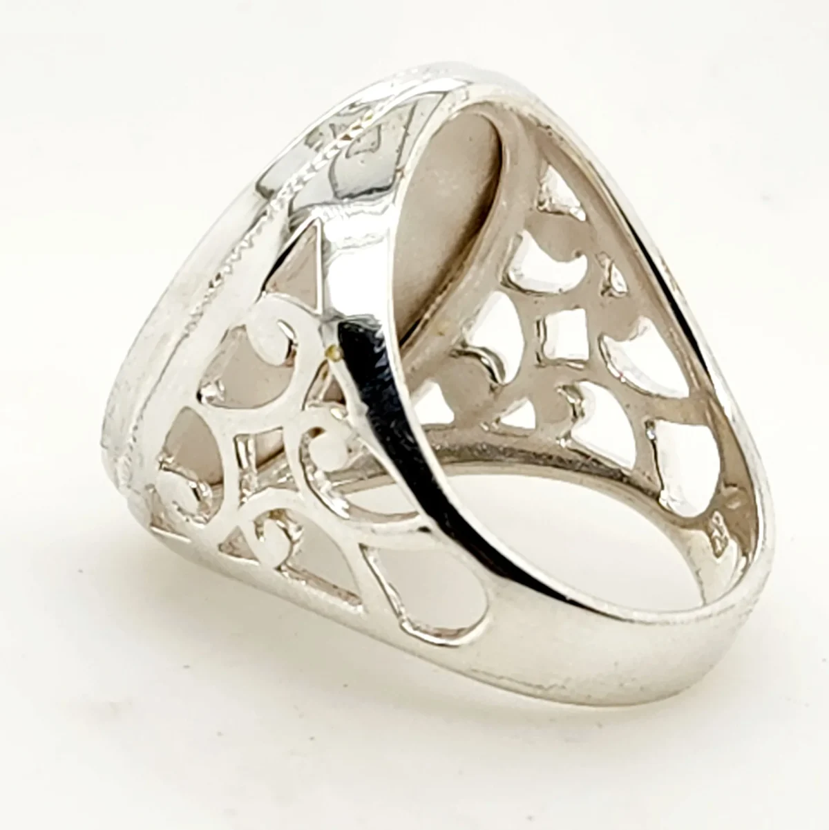 Sterling Silver Tongan Sila Coin Ring with Filigree Ring Mount