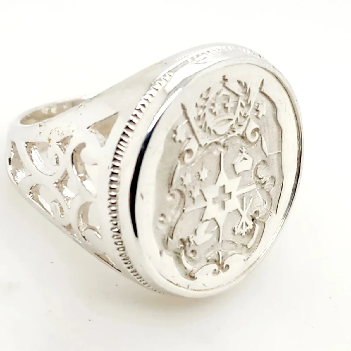 Sterling Silver Tongan Sila Coin Ring with Filigree Ring Mount