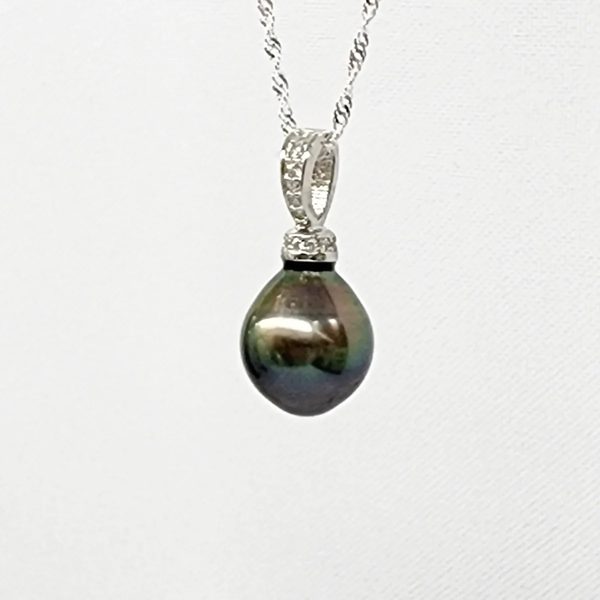Tahitian Black Pearl Pendant – 11–11.5mm Peacock Teardrop with CZ in Sterling Silver Cap