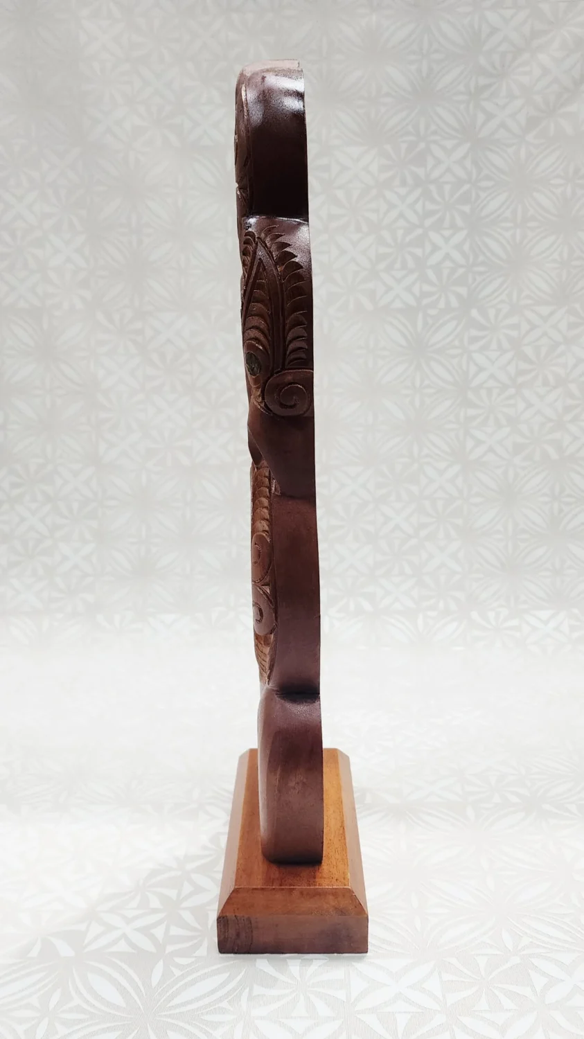 Wooden Hand Carved X-Large Manaia on Stand - WA042B