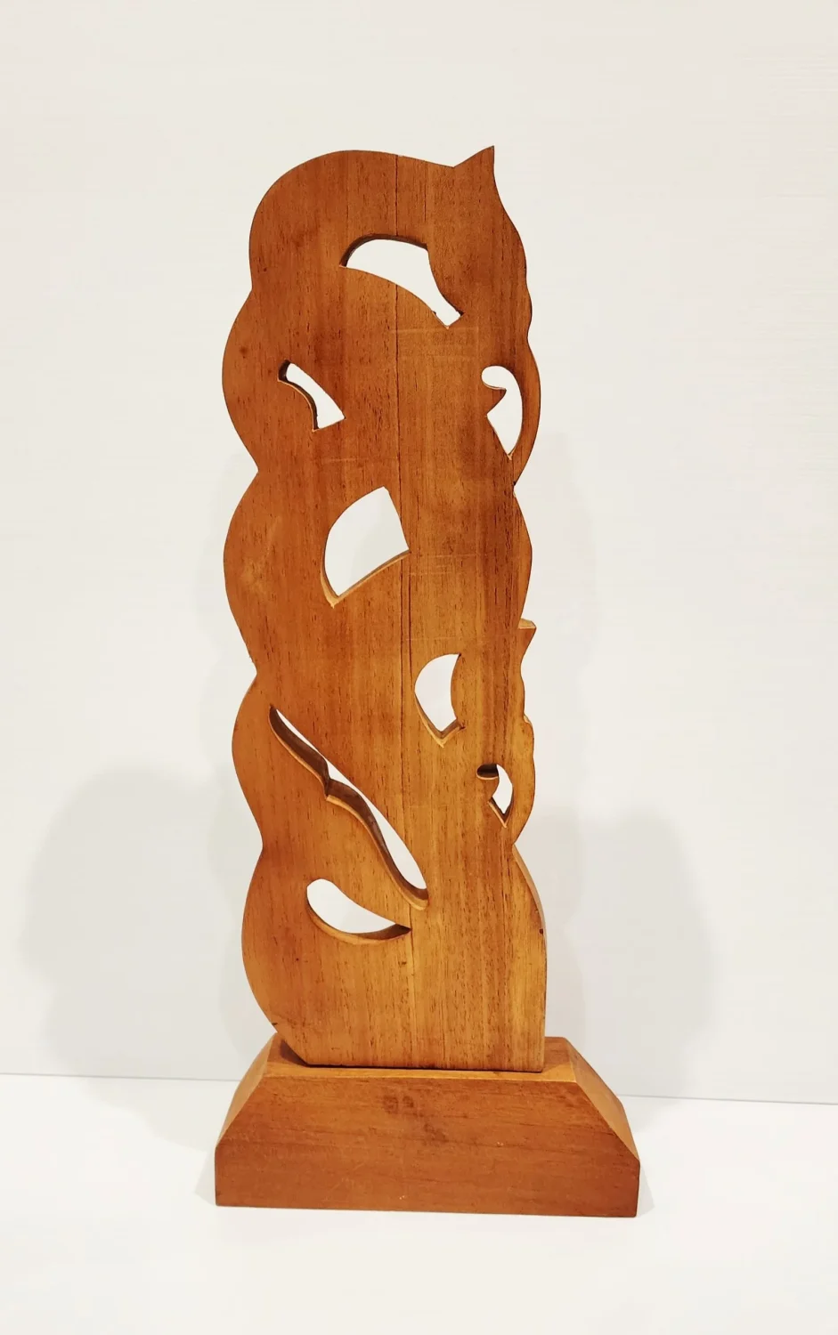 Wooden Hand Carved X-Large Manaia with Whale Tail on Stand - WA041