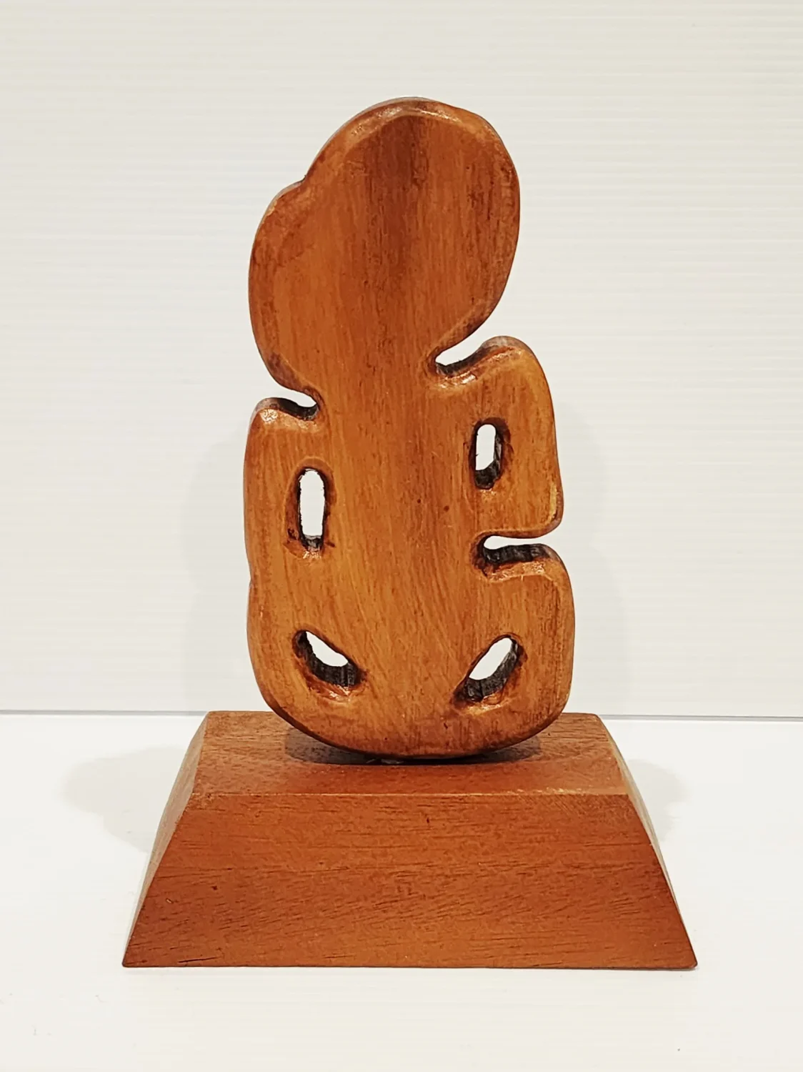 Wooden Hand Tiki on Stand - WA006