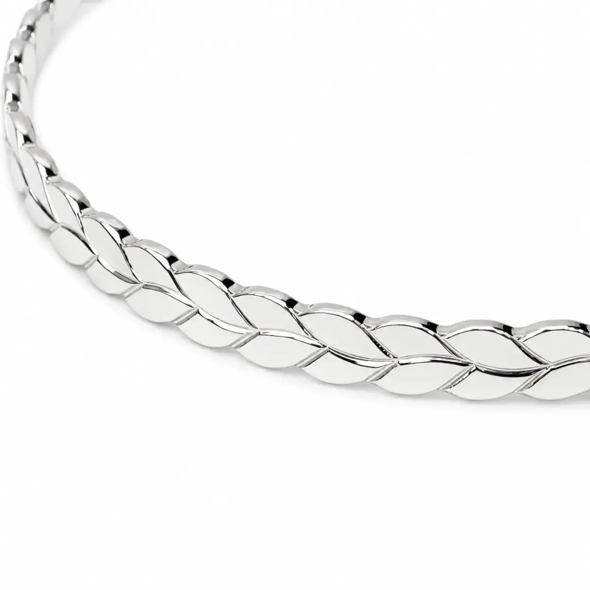 Sterling Silver Solid Leaf Pattern Bangle – 4.40mm - PT2383