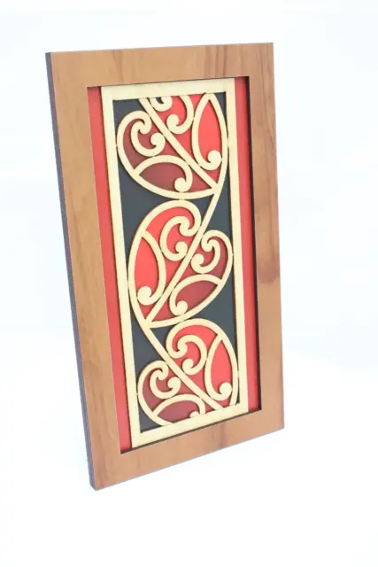 Māori Coloured Heart Kōwhaiwhai Wooden Wall Art – New Zealand Rimu Veneer - WCHE