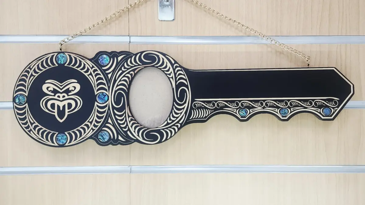 Māori Design Wooden Birthday Key – Tiki & Pāua Shell Inlay - S14BLK