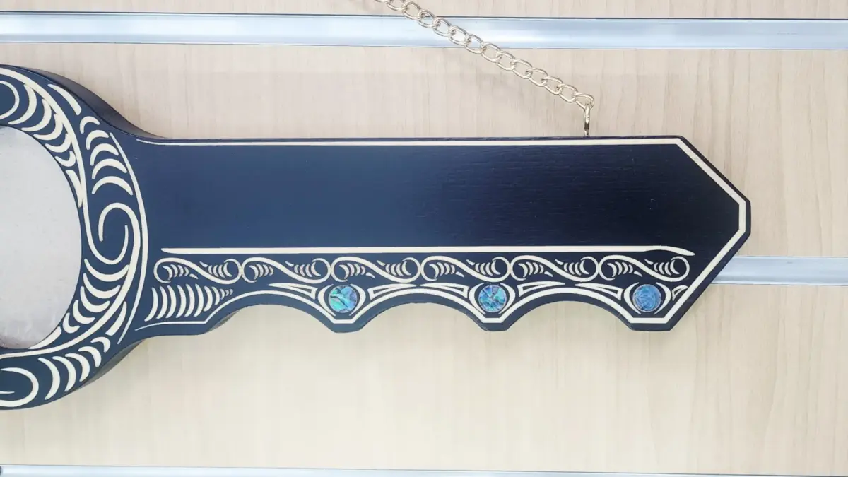 Māori Design Wooden Birthday Key – Tiki & Pāua Shell Inlay - S14BLK