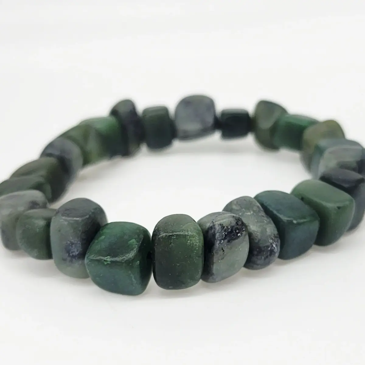 New Zealand Natural Greenstone Chunky Chip Stretch Bracelet – 20cm - HPBC01