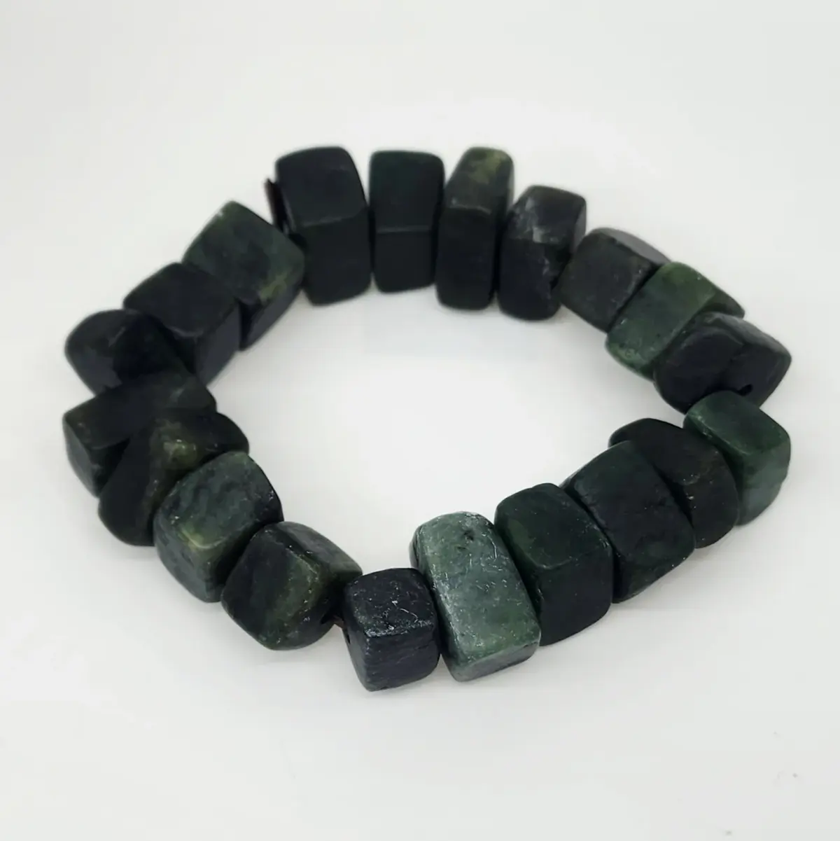 New Zealand Natural Greenstone Chunky Chip Stretch Bracelet – 20cm - HPBC05