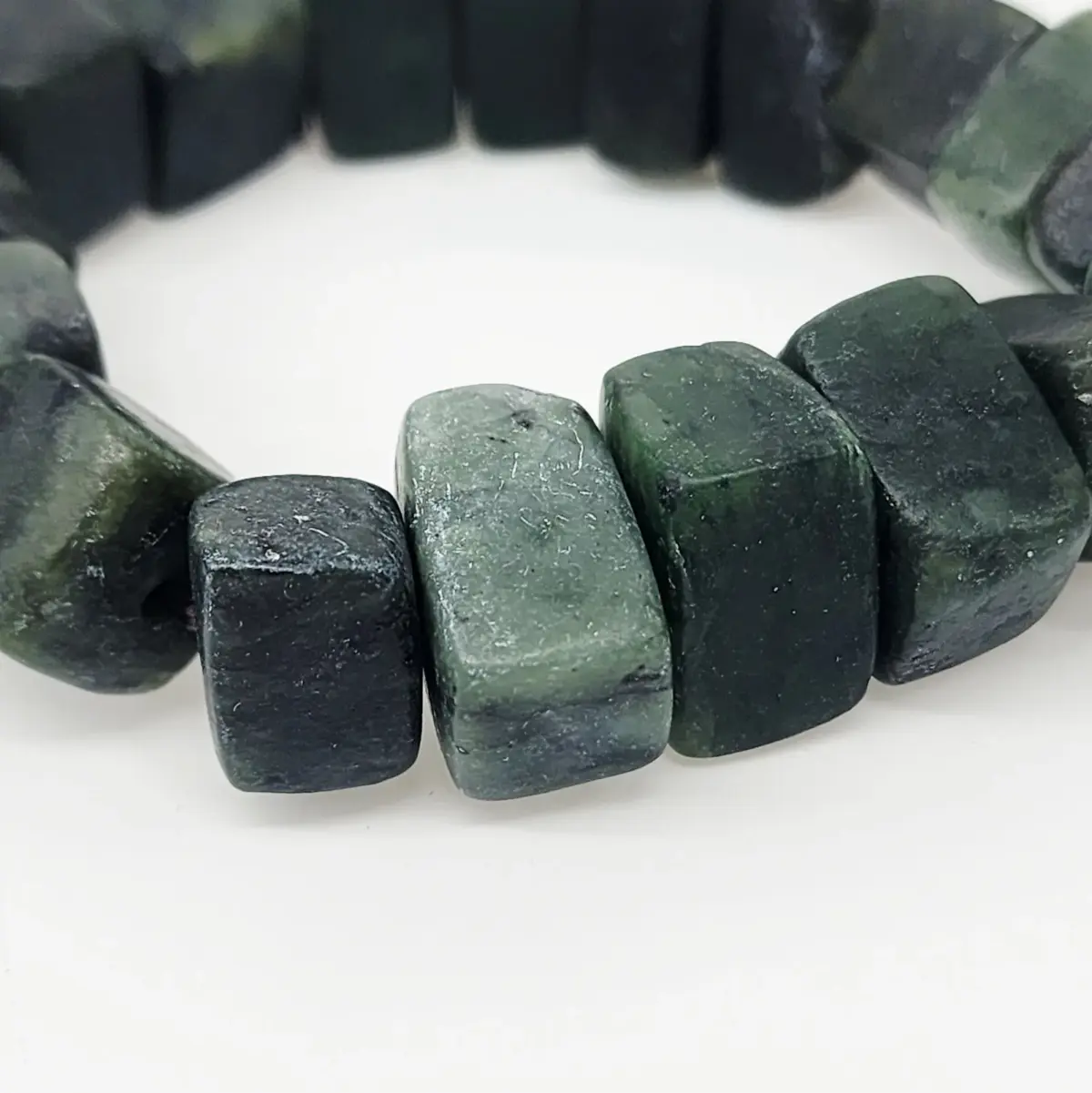 New Zealand Natural Greenstone Chunky Chip Stretch Bracelet – 20cm - HPBC05
